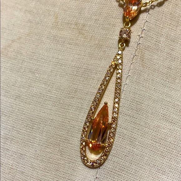 Gorgeous Golden Tear Drop - Picture 1 of 4